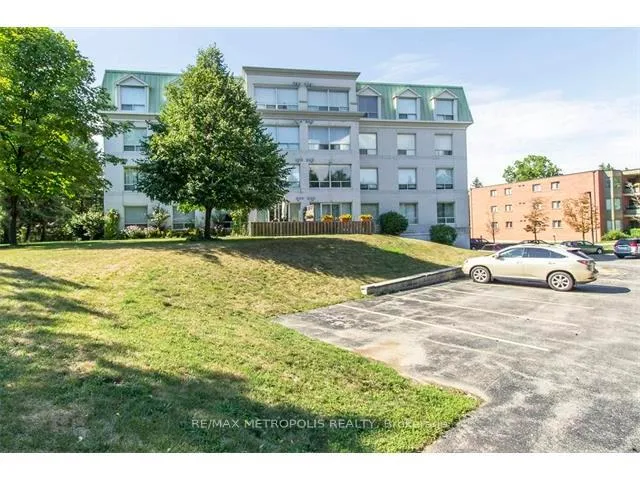 Photo 24 of Unit 305, 405 Erb Street W, Waterloo, Maple Hills — HOMEH