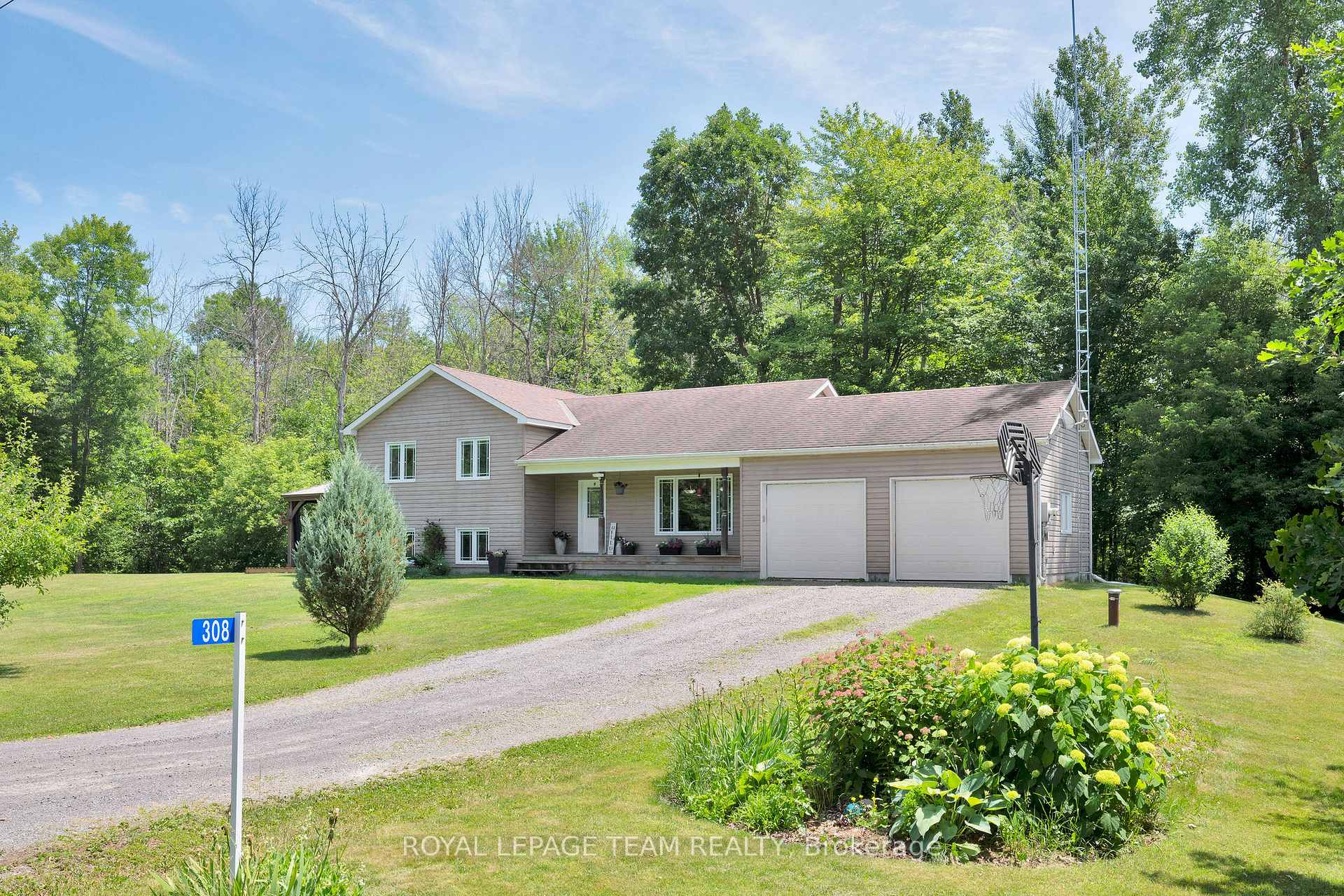 Photo 1 of 308 Latimer Road, Edwardsburgh/Cardinal, Edwardsburgh/Cardinal Twp — HOMEH