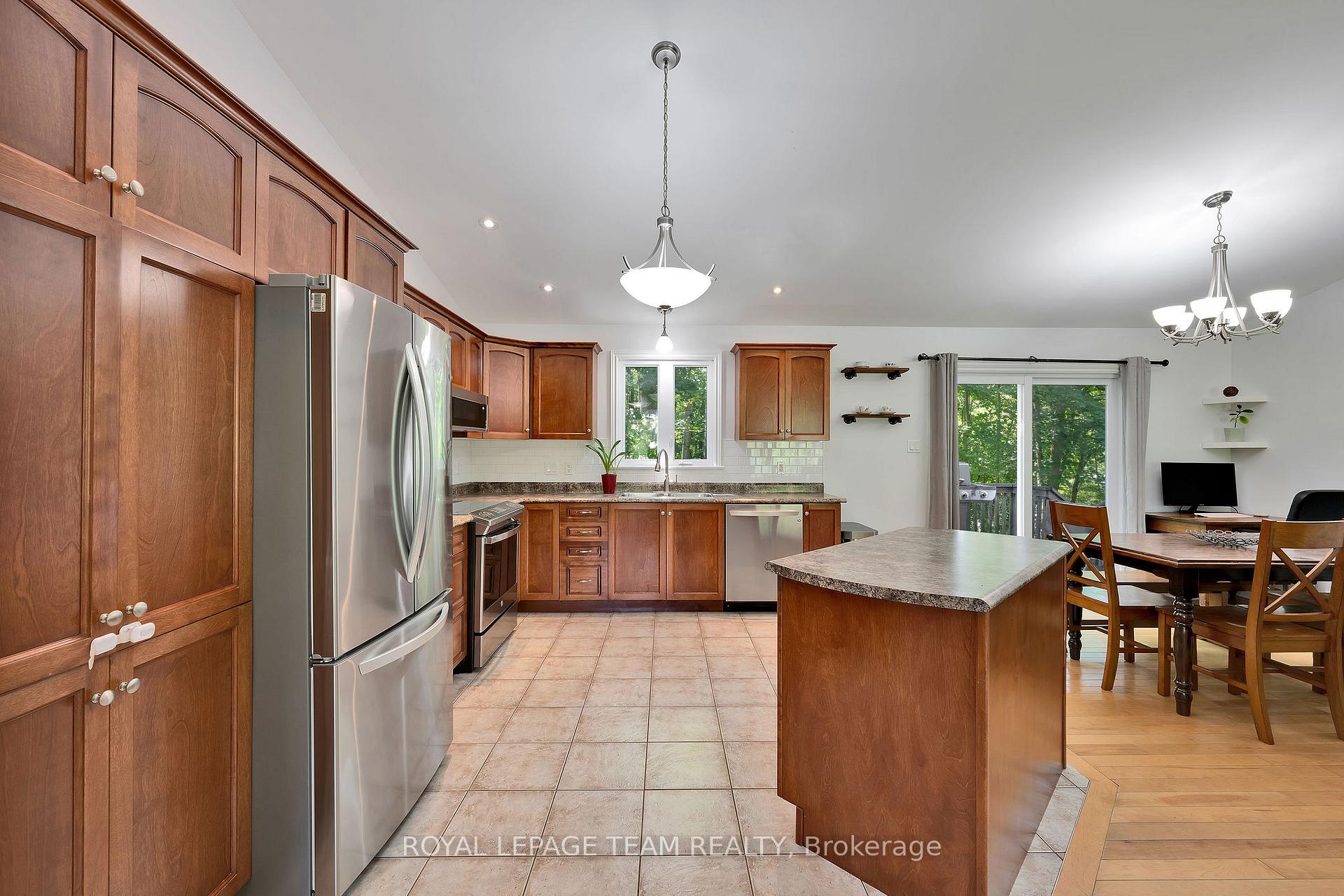 Photo 10 of 308 Latimer Road, Edwardsburgh/Cardinal, Edwardsburgh/Cardinal Twp — HOMEH