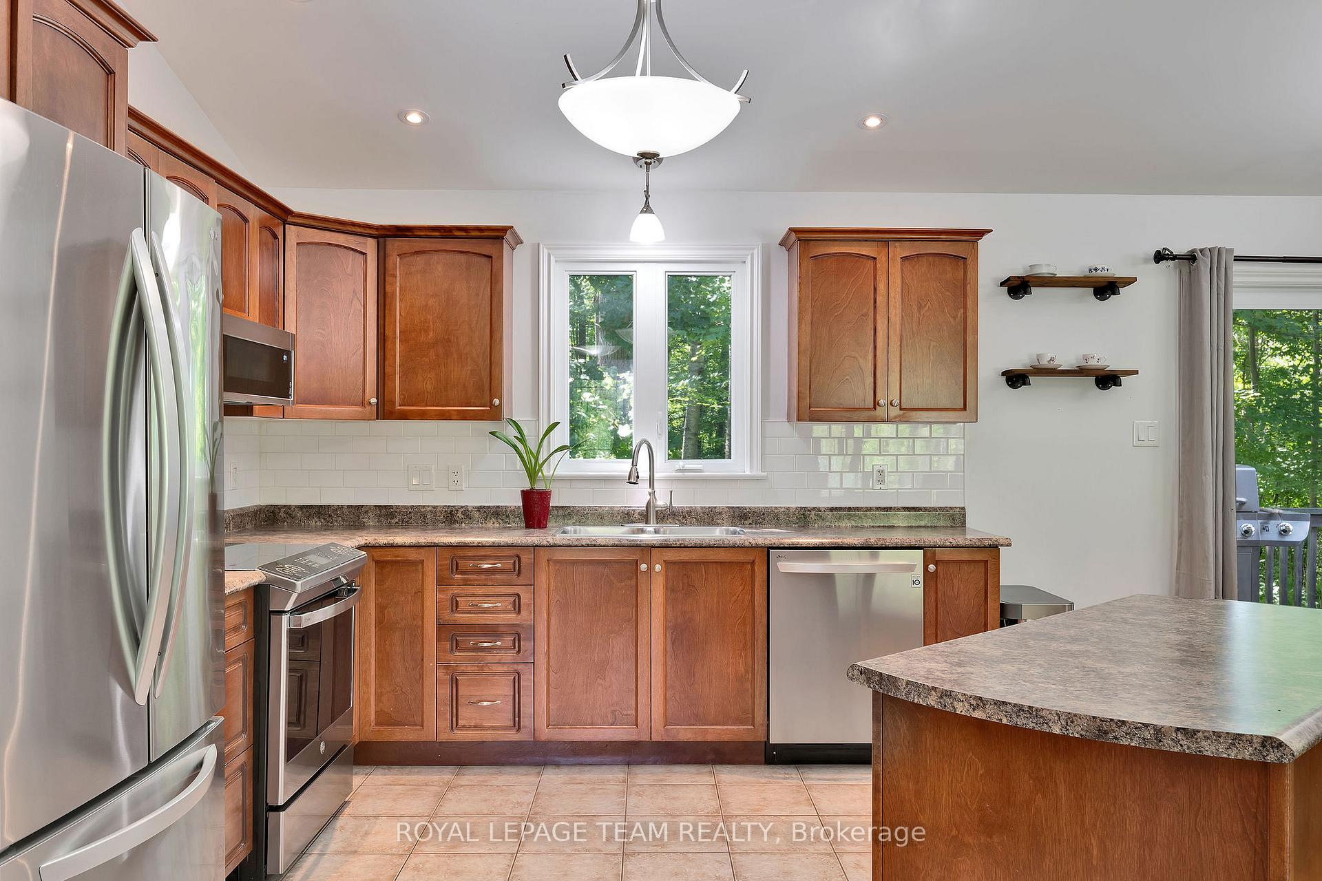 Photo 16 of 308 Latimer Road, Edwardsburgh/Cardinal, Edwardsburgh/Cardinal Twp — HOMEH