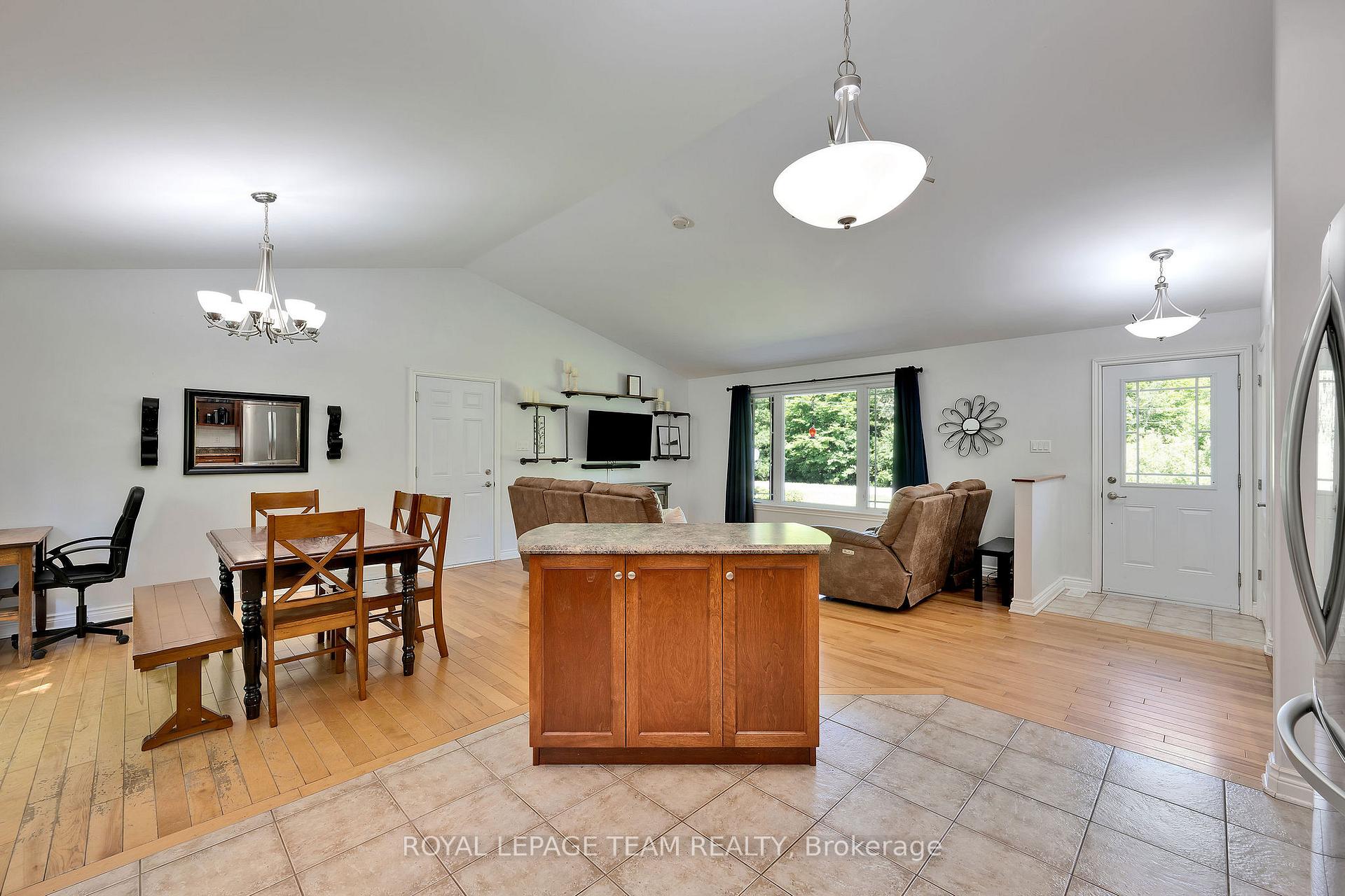 Photo 19 of 308 Latimer Road, Edwardsburgh/Cardinal, Edwardsburgh/Cardinal Twp — HOMEH
