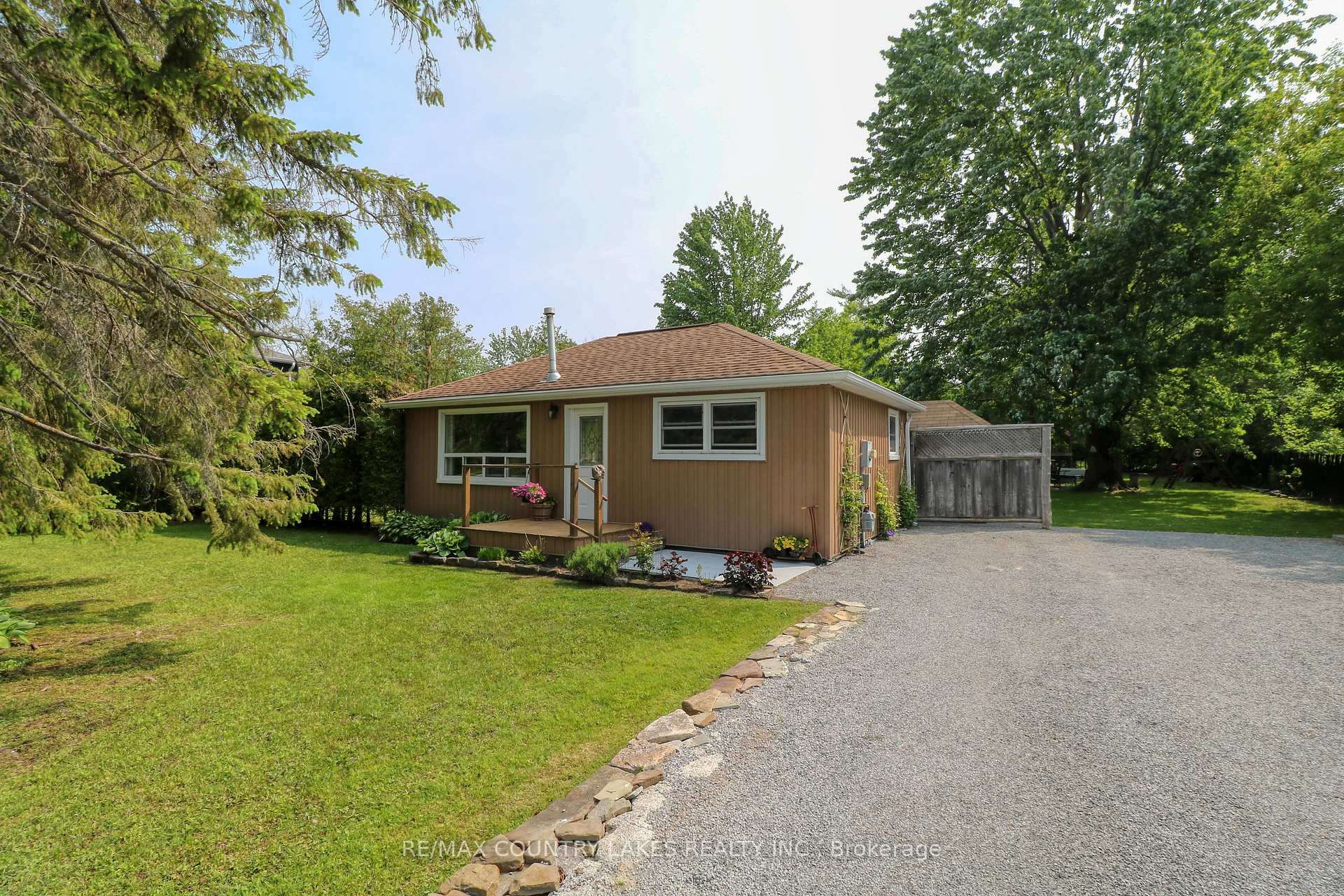Photo 1 of 15 Nancy Avenue, Brock, Beaverton — HOMEH