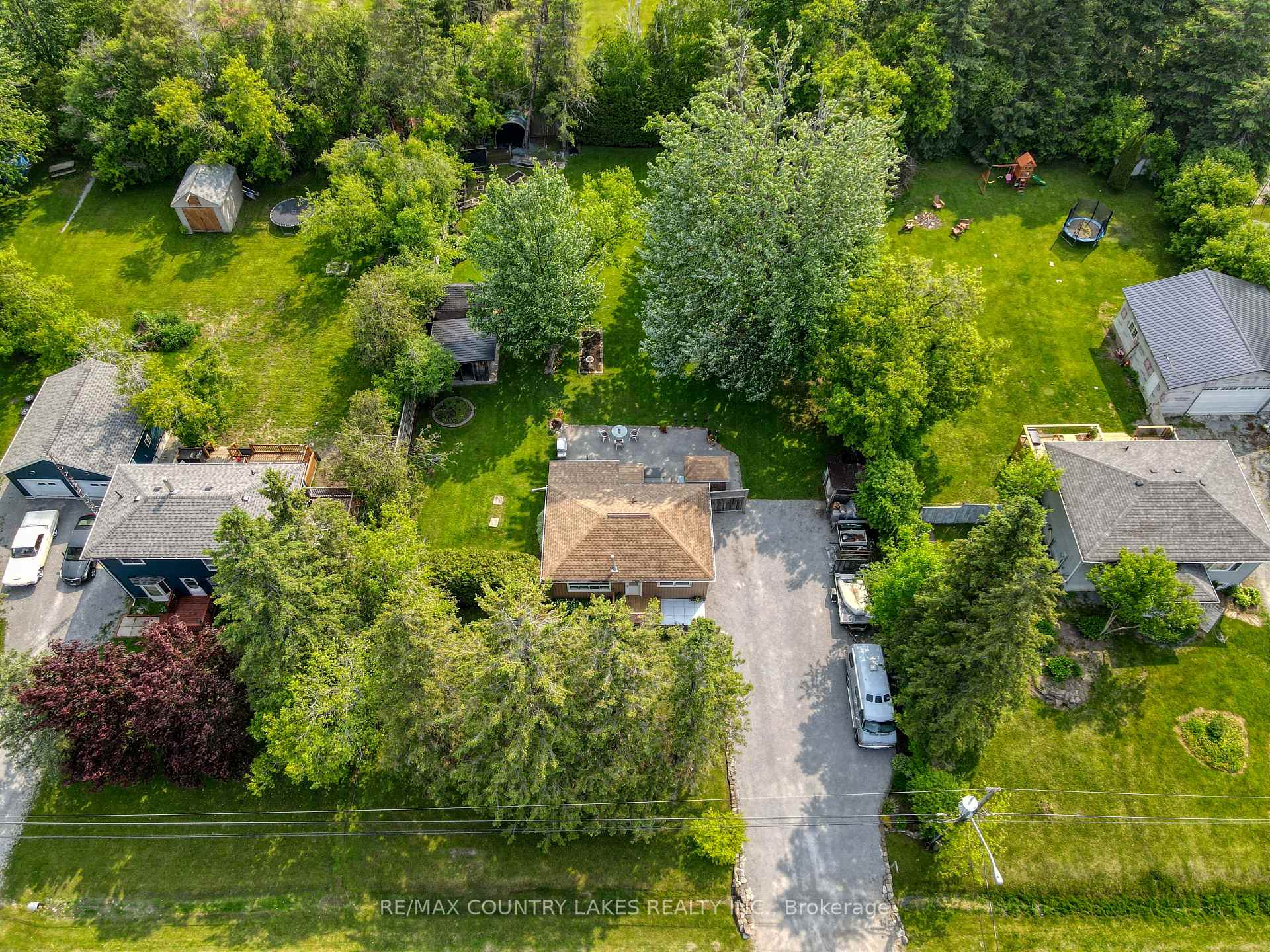 Photo 4 of 15 Nancy Avenue, Brock, Beaverton — HOMEH