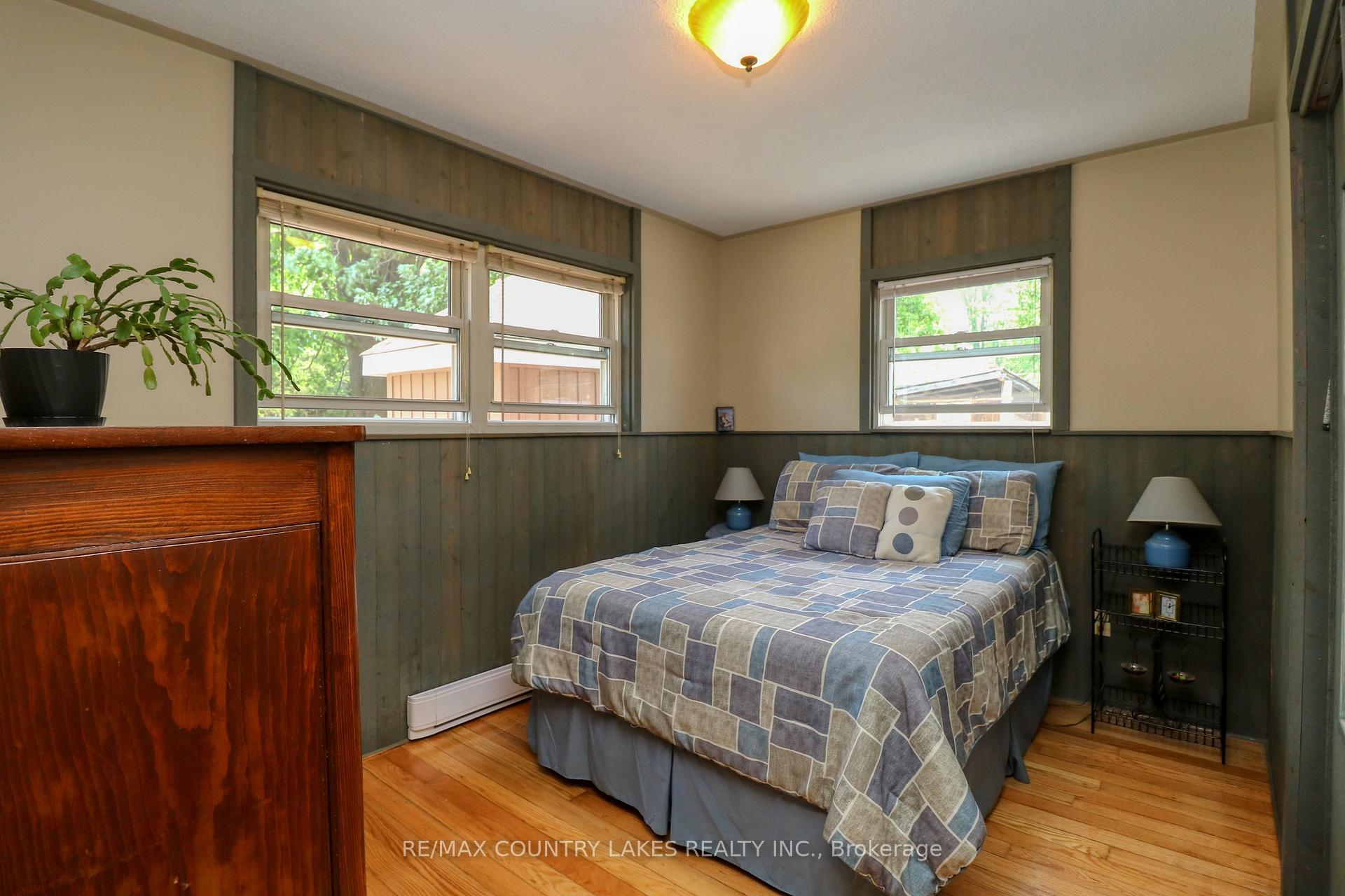 Photo 9 of 15 Nancy Avenue, Brock, Beaverton — HOMEH