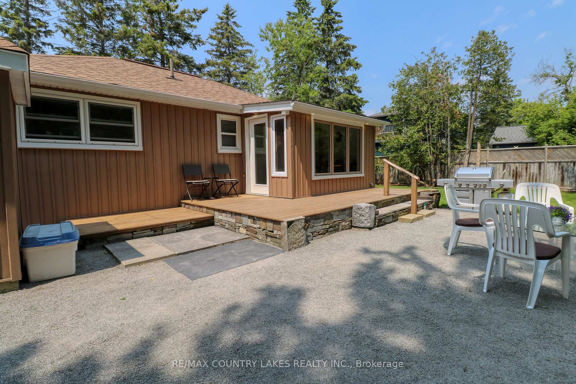 Photo 13 of 15 Nancy Avenue, Brock, Beaverton — HOMEH