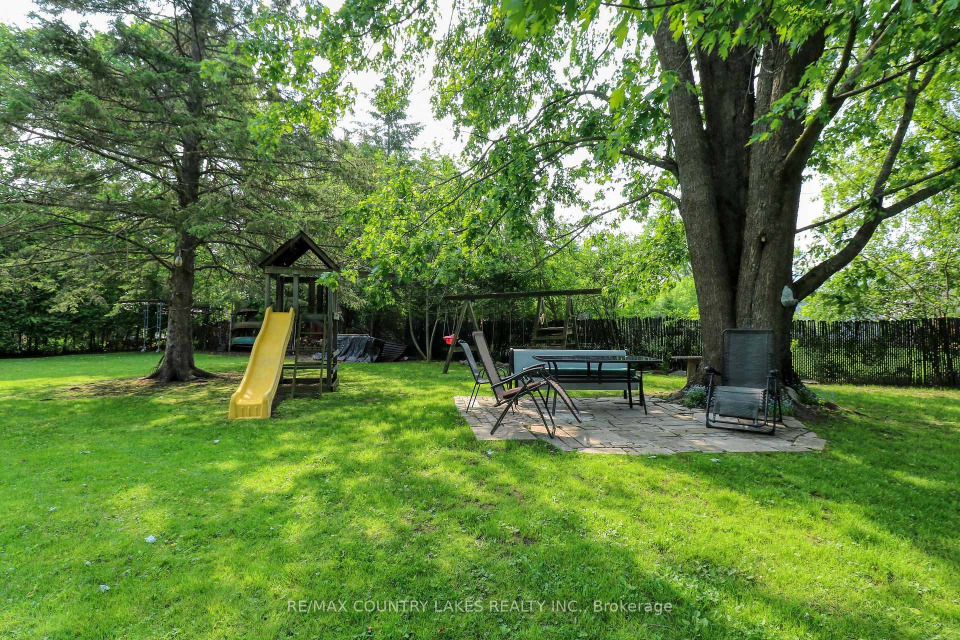 Photo 18 of 15 Nancy Avenue, Brock, Beaverton — HOMEH
