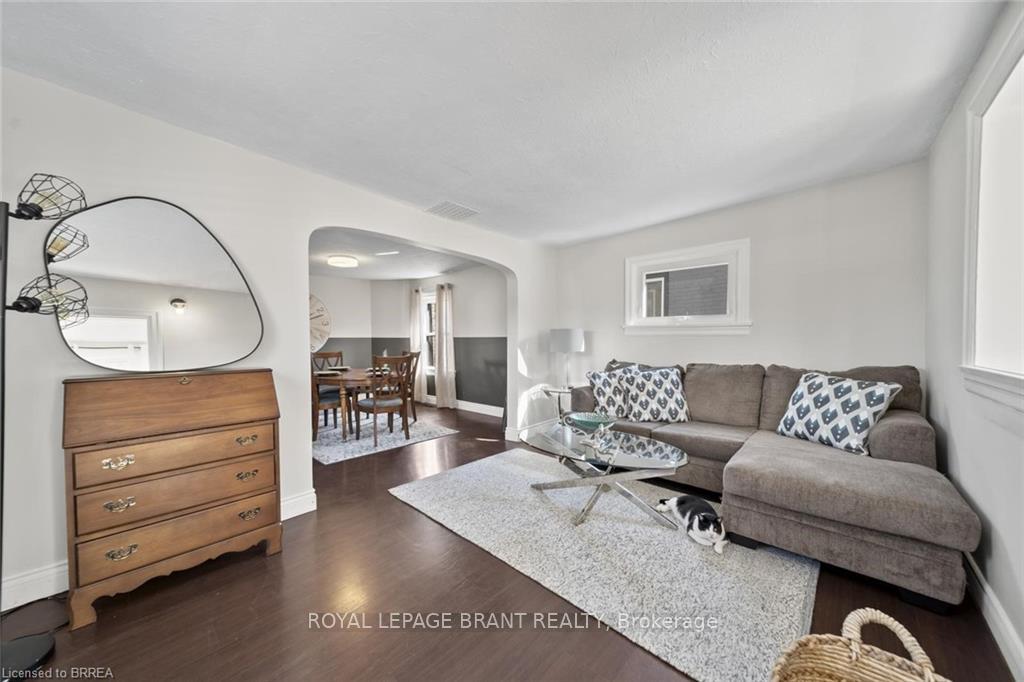 Photo 5 of 68 Dumfries Street, Brant, Paris — HOMEH