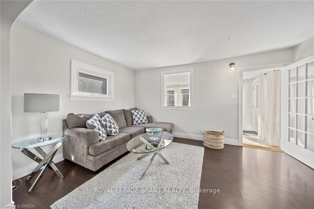 Photo 2 of 68 Dumfries Street, Brant, Paris — HOMEH