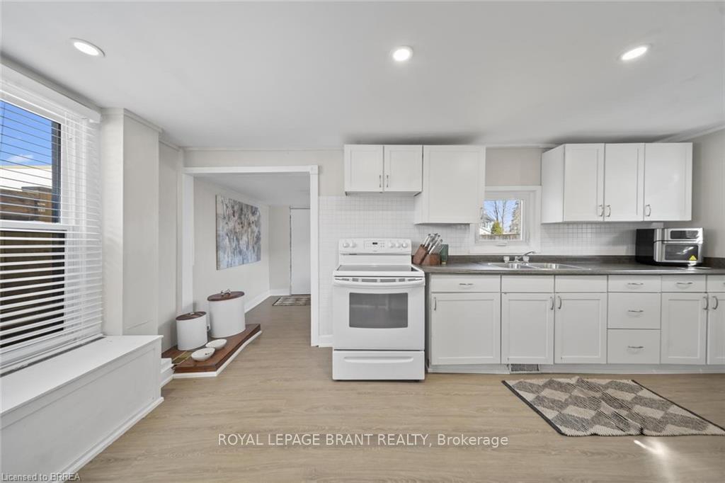 Photo 8 of 68 Dumfries Street, Brant, Paris — HOMEH