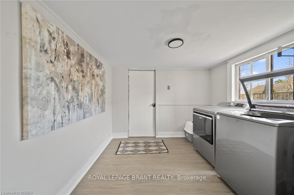 Photo 11 of 68 Dumfries Street, Brant, Paris — HOMEH