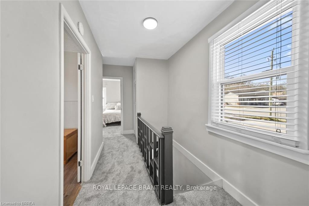 Photo 10 of 68 Dumfries Street, Brant, Paris — HOMEH