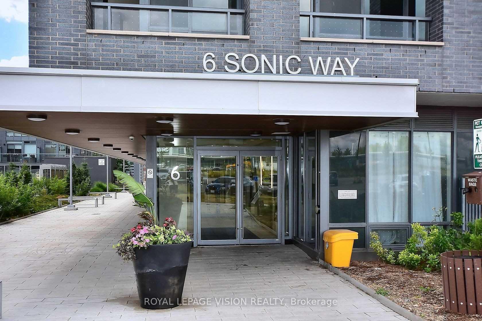 Photo 3 of Unit 402, 6 Sonic Way, Toronto, Flemingdon Park — HOMEH