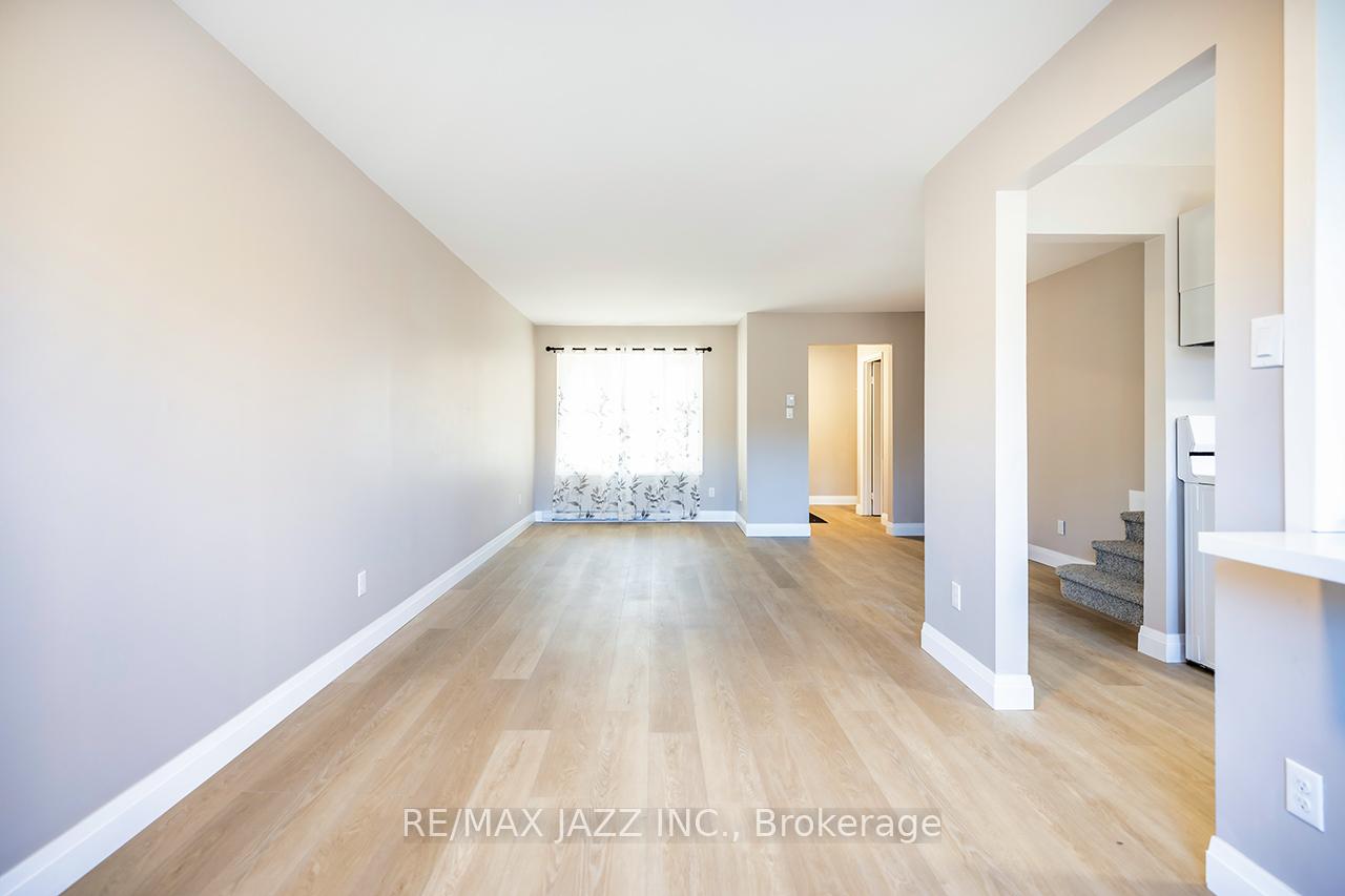 Photo 15 of Unit 72, 700 Harmony Road N, Oshawa, Pinecrest — HOMEH