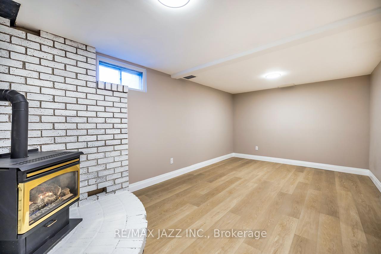 Photo 27 of Unit 72, 700 Harmony Road N, Oshawa, Pinecrest — HOMEH