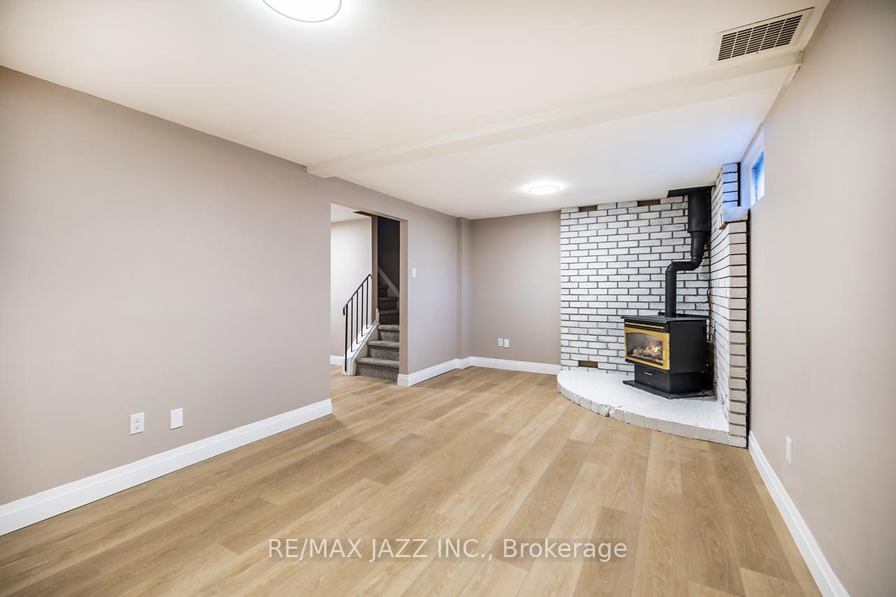 Photo 28 of Unit 72, 700 Harmony Road N, Oshawa, Pinecrest — HOMEH
