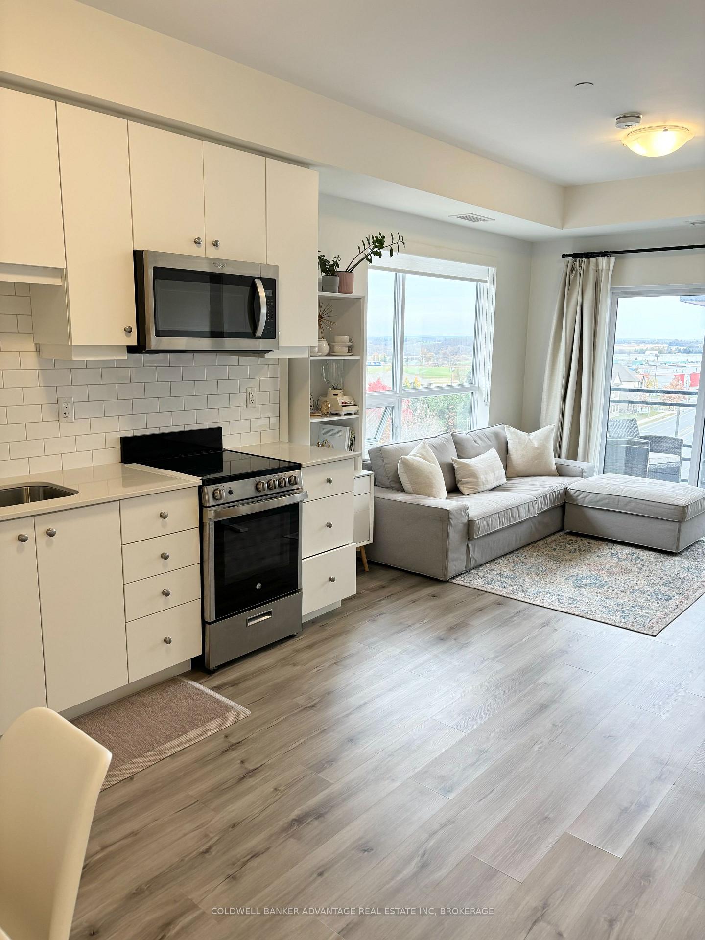 Front of Unit 612, 243 Northfield Drive