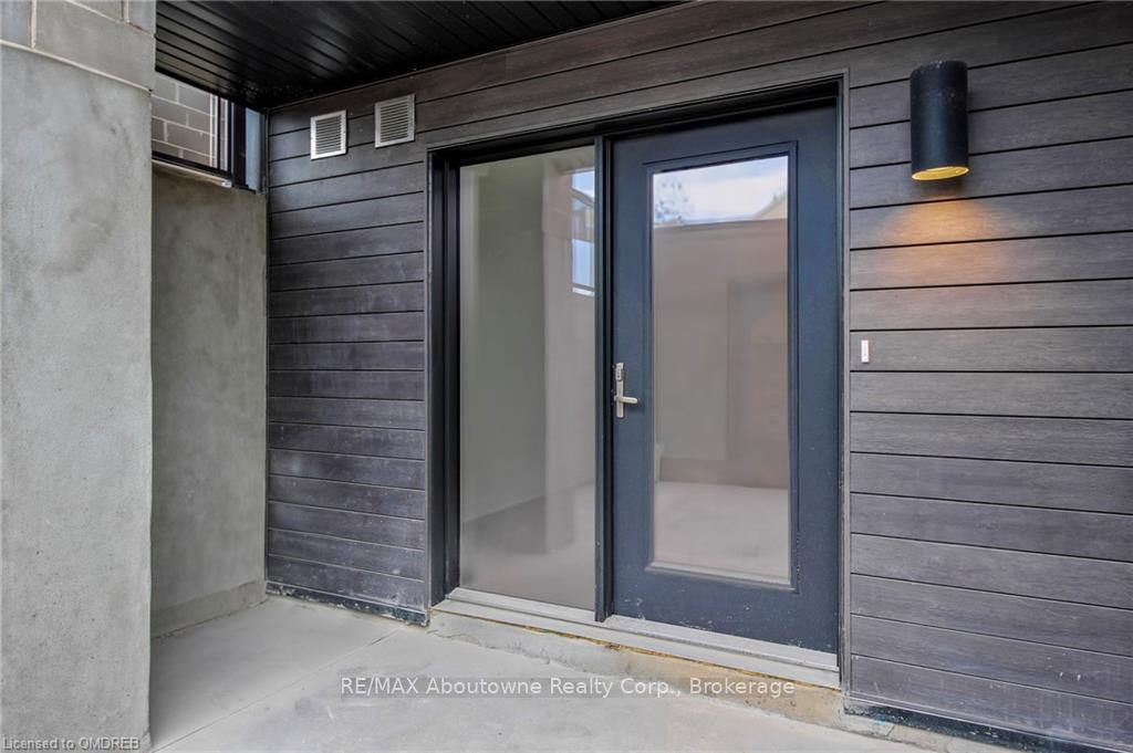 Photo 5 of Unit 29, 142 Foamflower Place, Waterloo, Columbia Forest/Clair Hills — HOMEH