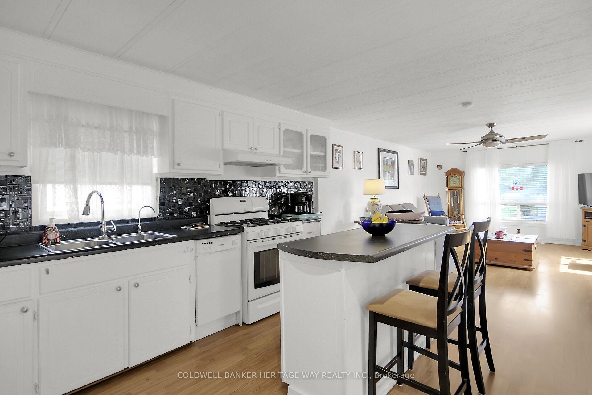 Photo 11 of 241 Park Crescent, Carleton Place — HOMEH