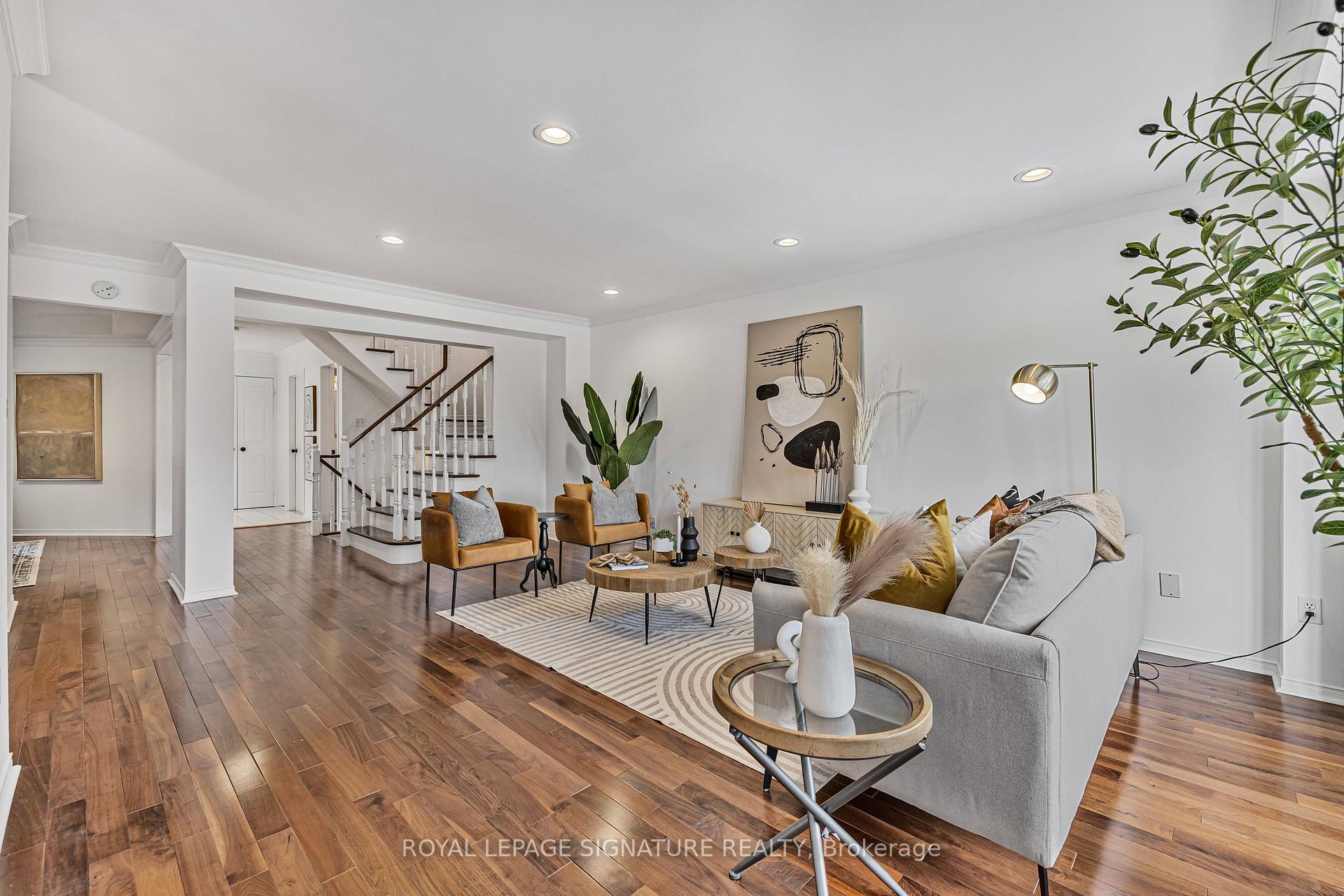 Photo 12 of 27 Rush Road, Aurora, Bayview Wellington — HOMEH