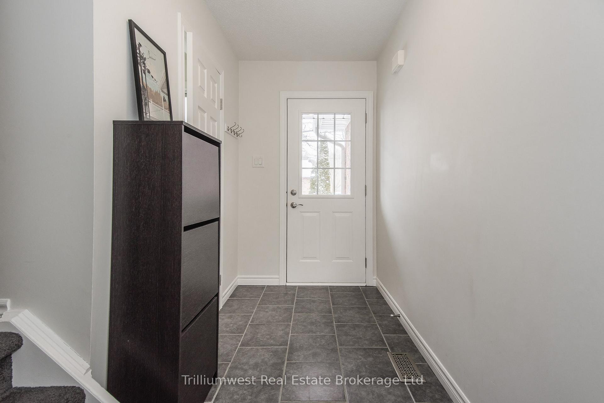 Photo 2 of 350 Erbsville Road, Waterloo — HOMEH