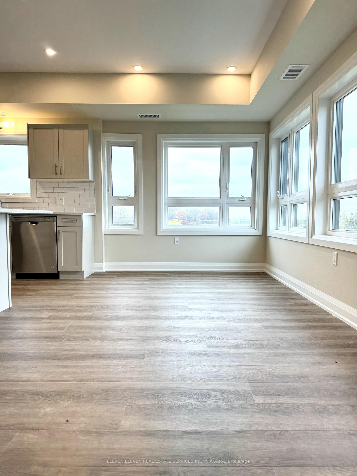 Photo 17 of Unit 405, 118 Summersides Boulevard, Pelham, Fonthill — HOMEH