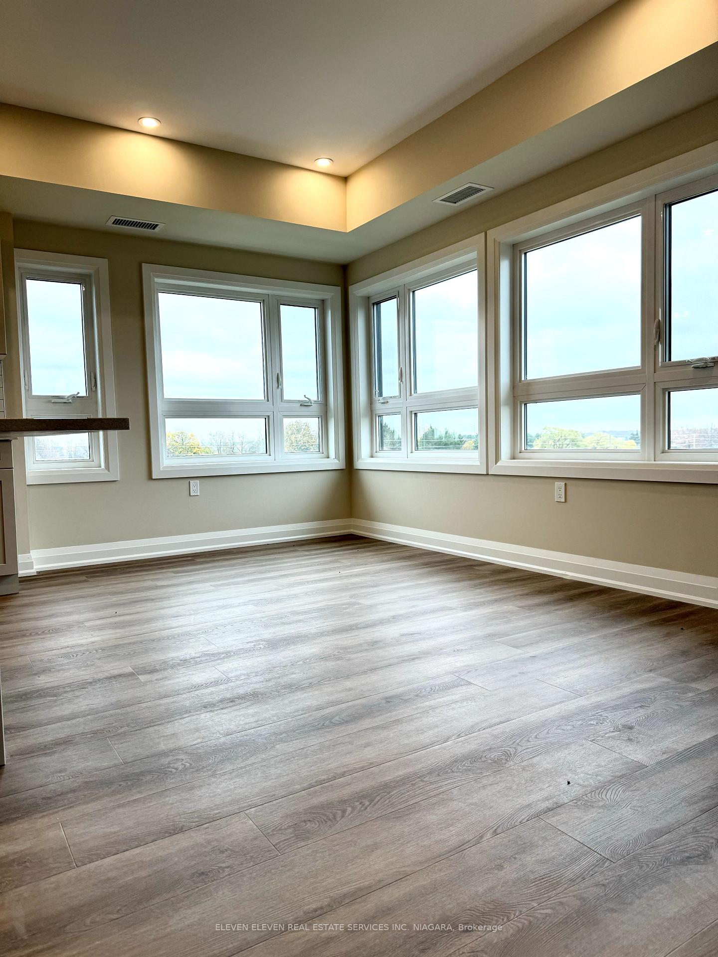 Photo 18 of Unit 405, 118 Summersides Boulevard, Pelham, Fonthill — HOMEH