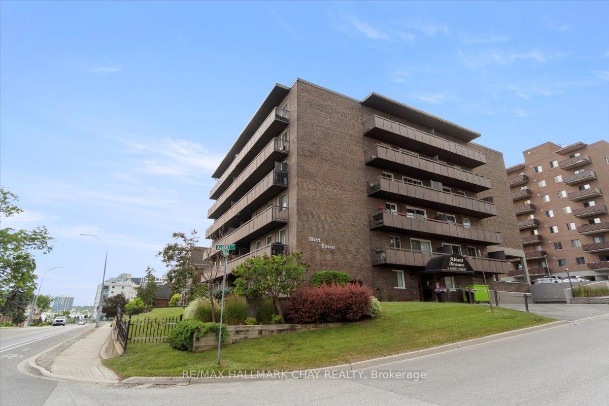 Photo 3 of Unit 43, 2 Albert Street, Barrie, City Centre — HOMEH