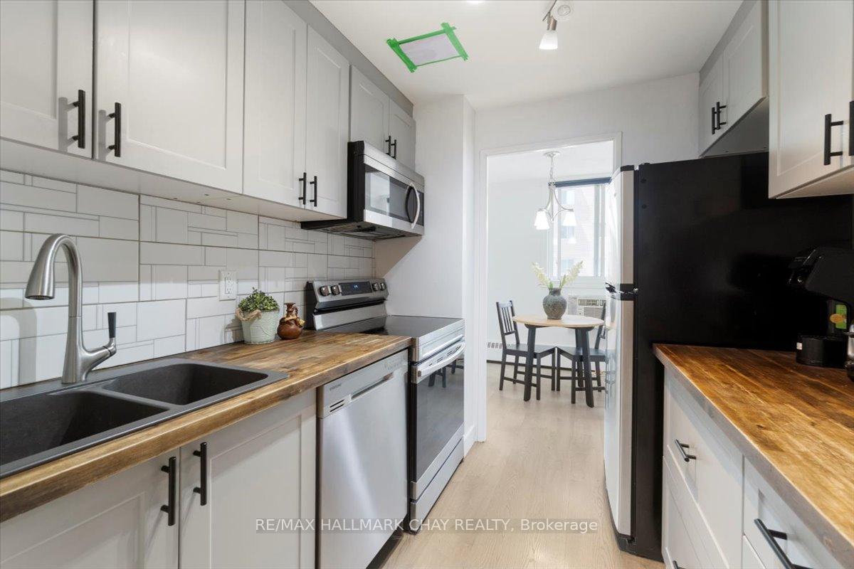 Photo 15 of Unit 43, 2 Albert Street, Barrie, City Centre — HOMEH