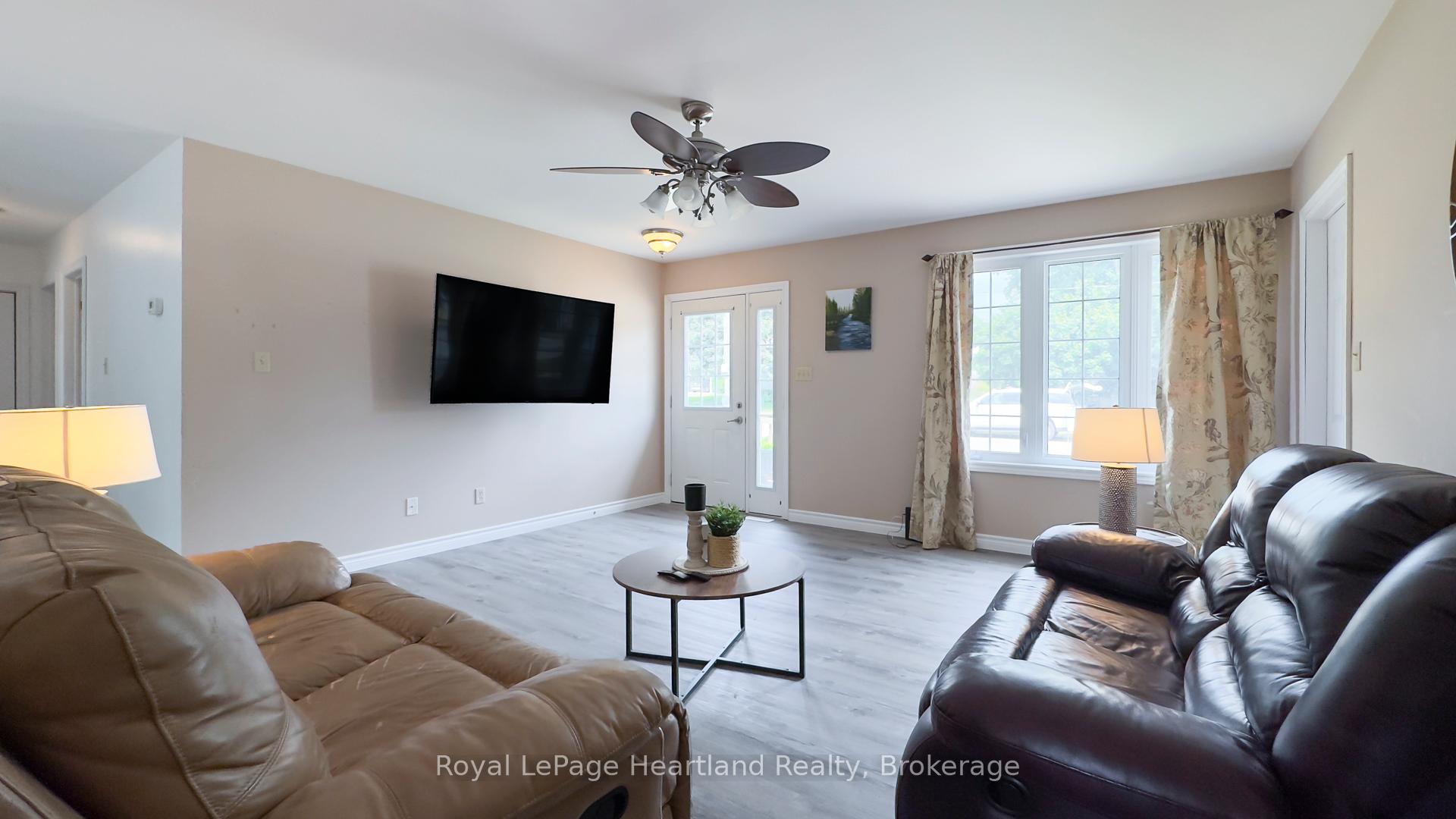 Photo 7 of 72 Princess Street W, Central Huron, Clinton — HOMEH