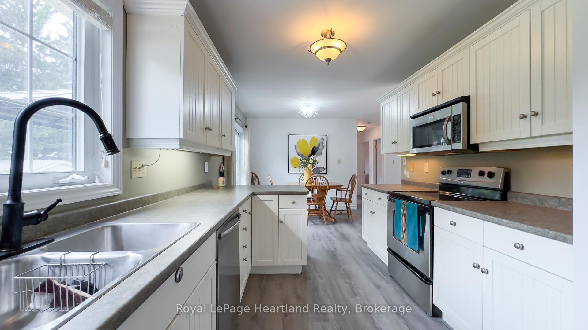 Photo 10 of 72 Princess Street W, Central Huron, Clinton — HOMEH