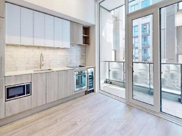 Photo 4 of Unit 639, 2020 Bathurst Street, Toronto, Humewood-Cedarvale — HOMEH