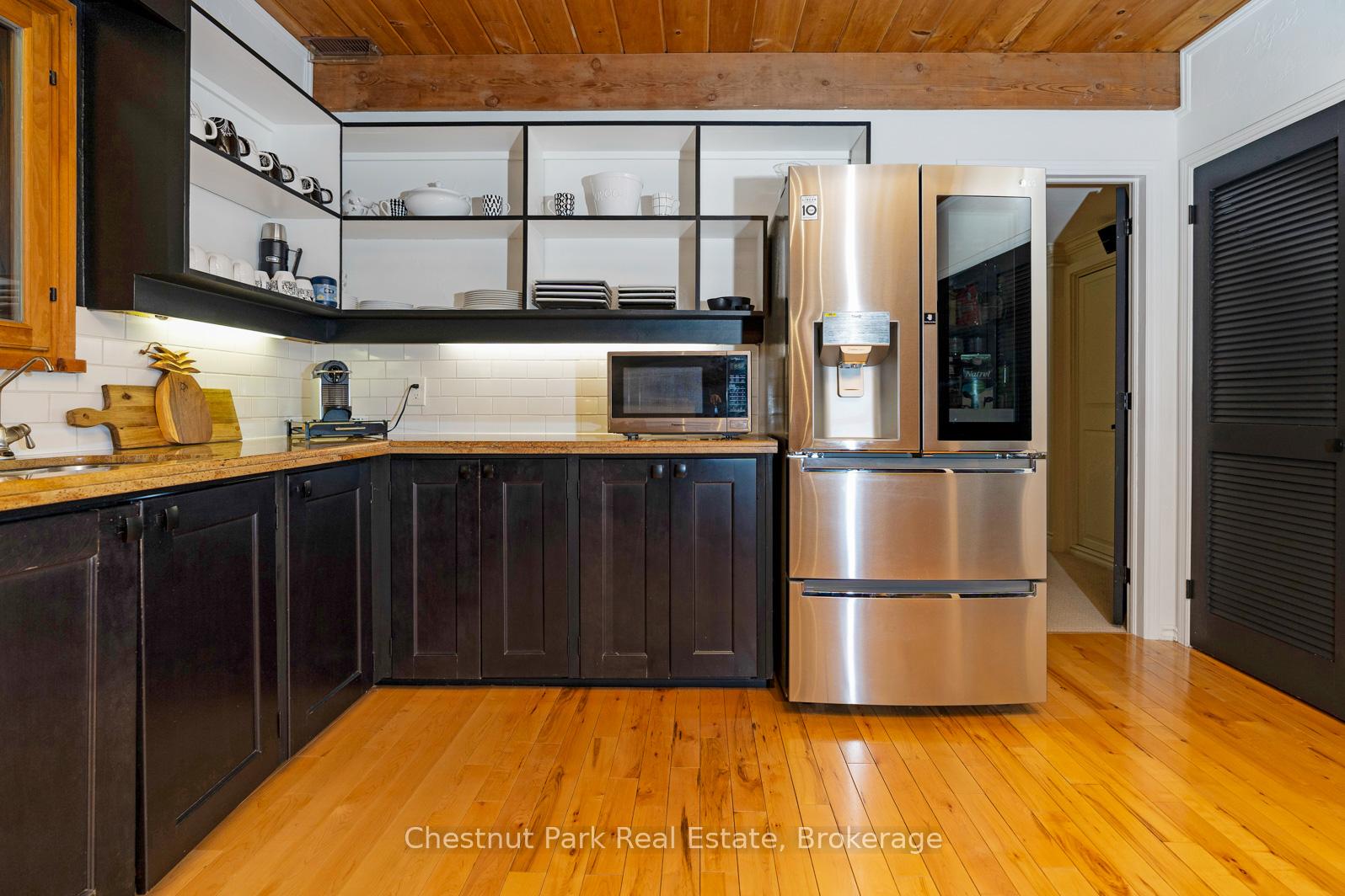 Photo 10 of 63 Slalom Gate Road, Collingwood — HOMEH