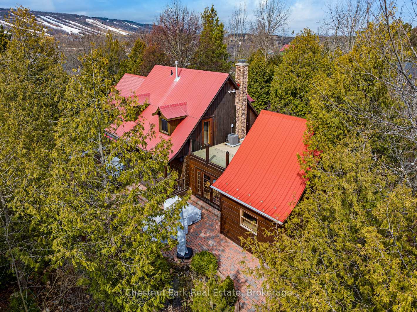Photo 26 of 63 Slalom Gate Road, Collingwood — HOMEH