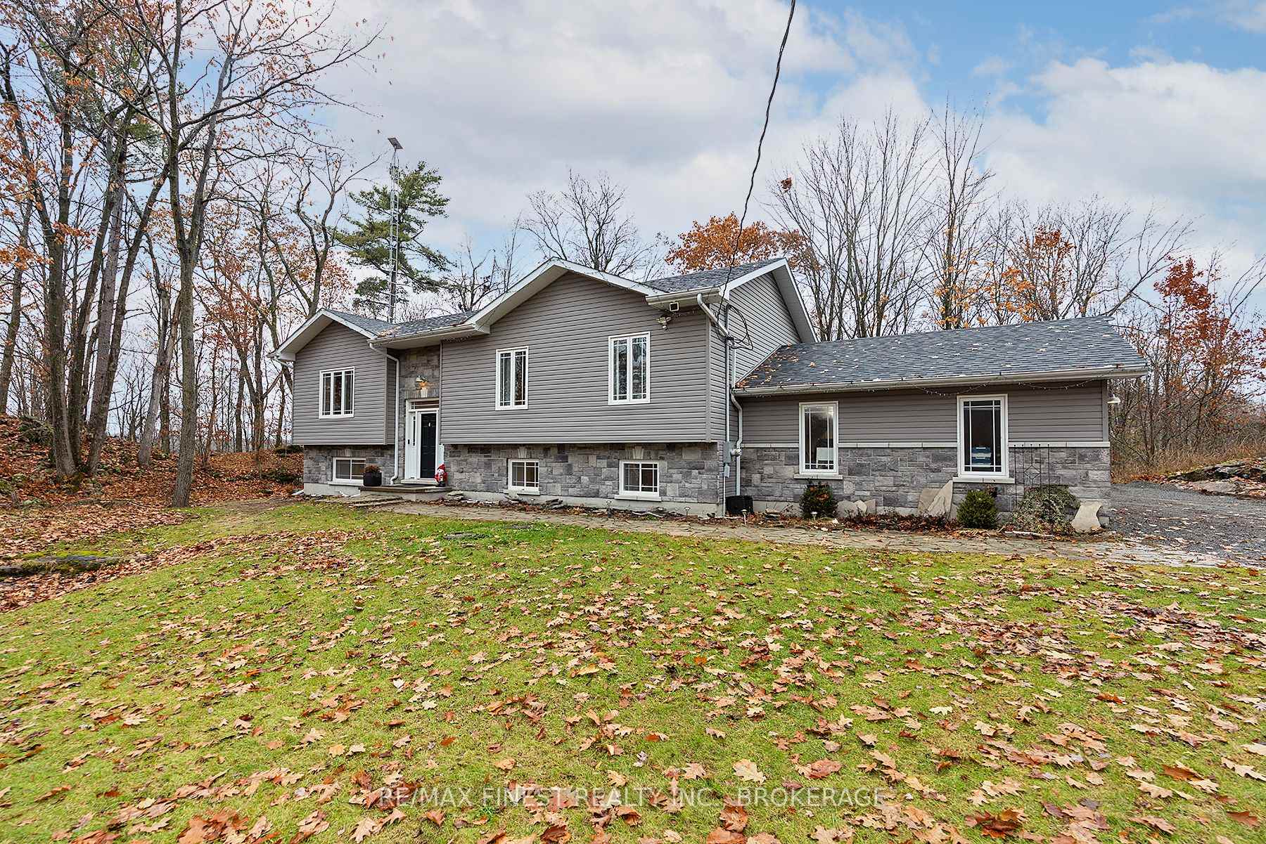 Photo 2 of 802 Burnt Hills Road, Frontenac, Frontenac South — HOMEH
