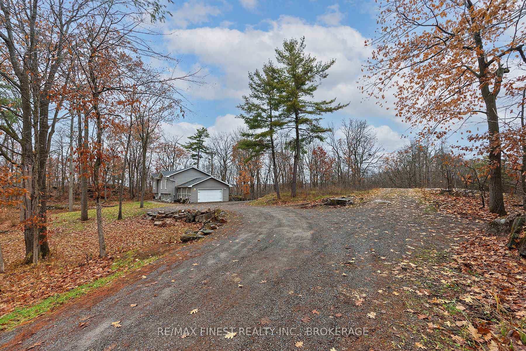 Photo 4 of 802 Burnt Hills Road, Frontenac, Frontenac South — HOMEH