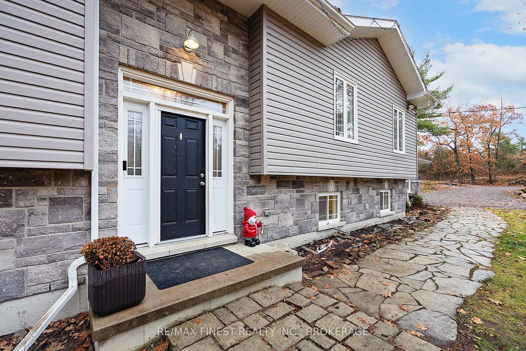 Photo 6 of 802 Burnt Hills Road, Frontenac, Frontenac South — HOMEH