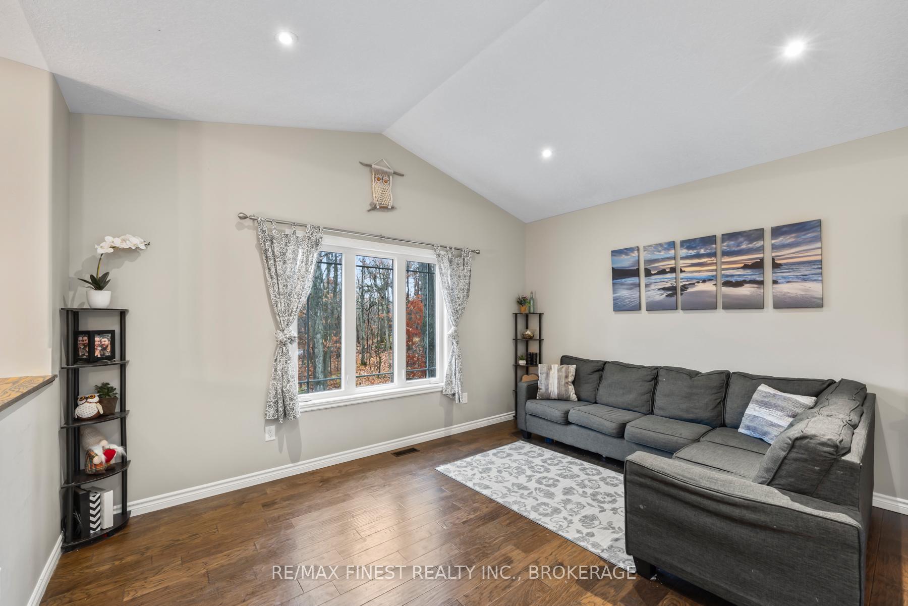 Photo 11 of 802 Burnt Hills Road, Frontenac, Frontenac South — HOMEH