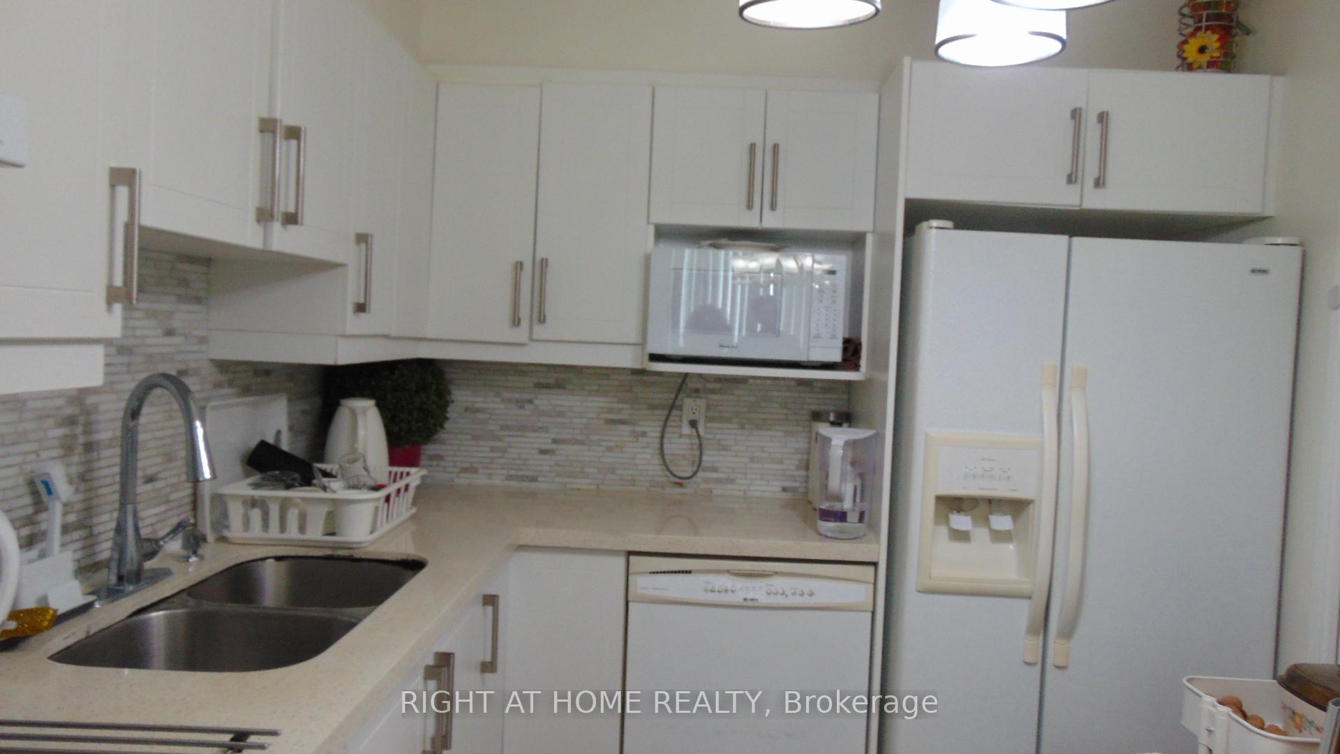Photo 18 of Unit 1416, 20 Edgecliff Golfway, Toronto, Flemingdon Park — HOMEH