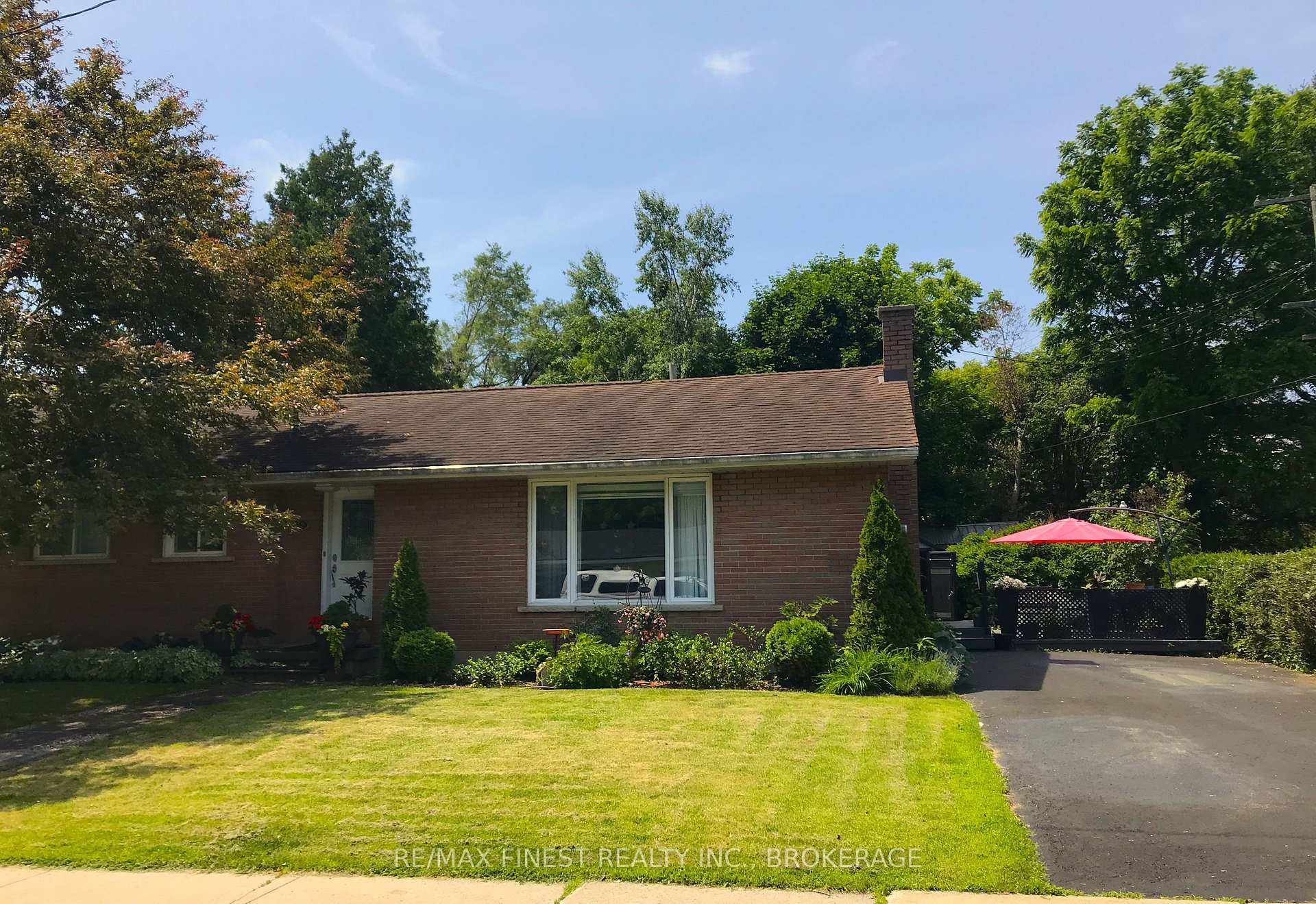 Photo 7 of 312 Henrietta Street, Gananoque — HOMEH