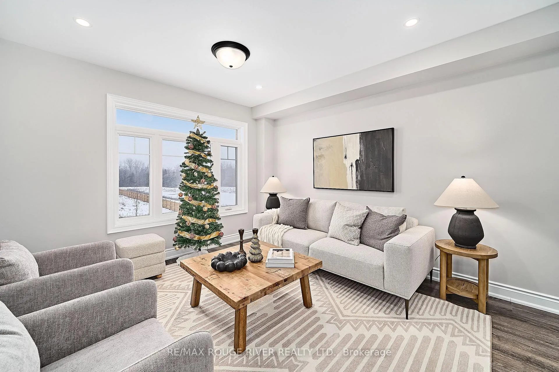 Photo 8 of 11 Addyman Crescent, Clarington, Newcastle — HOMEH