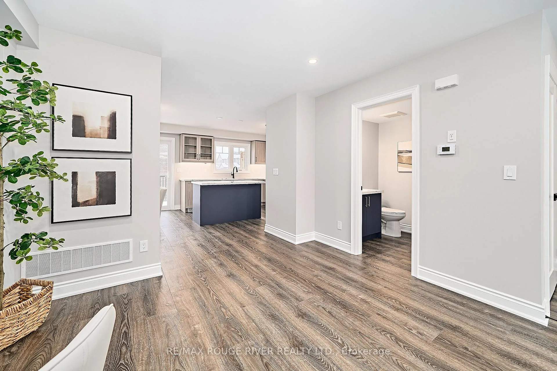 Photo 12 of 11 Addyman Crescent, Clarington, Newcastle — HOMEH