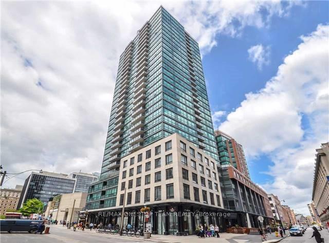 Front of Unit 2110, 1 Scott Street