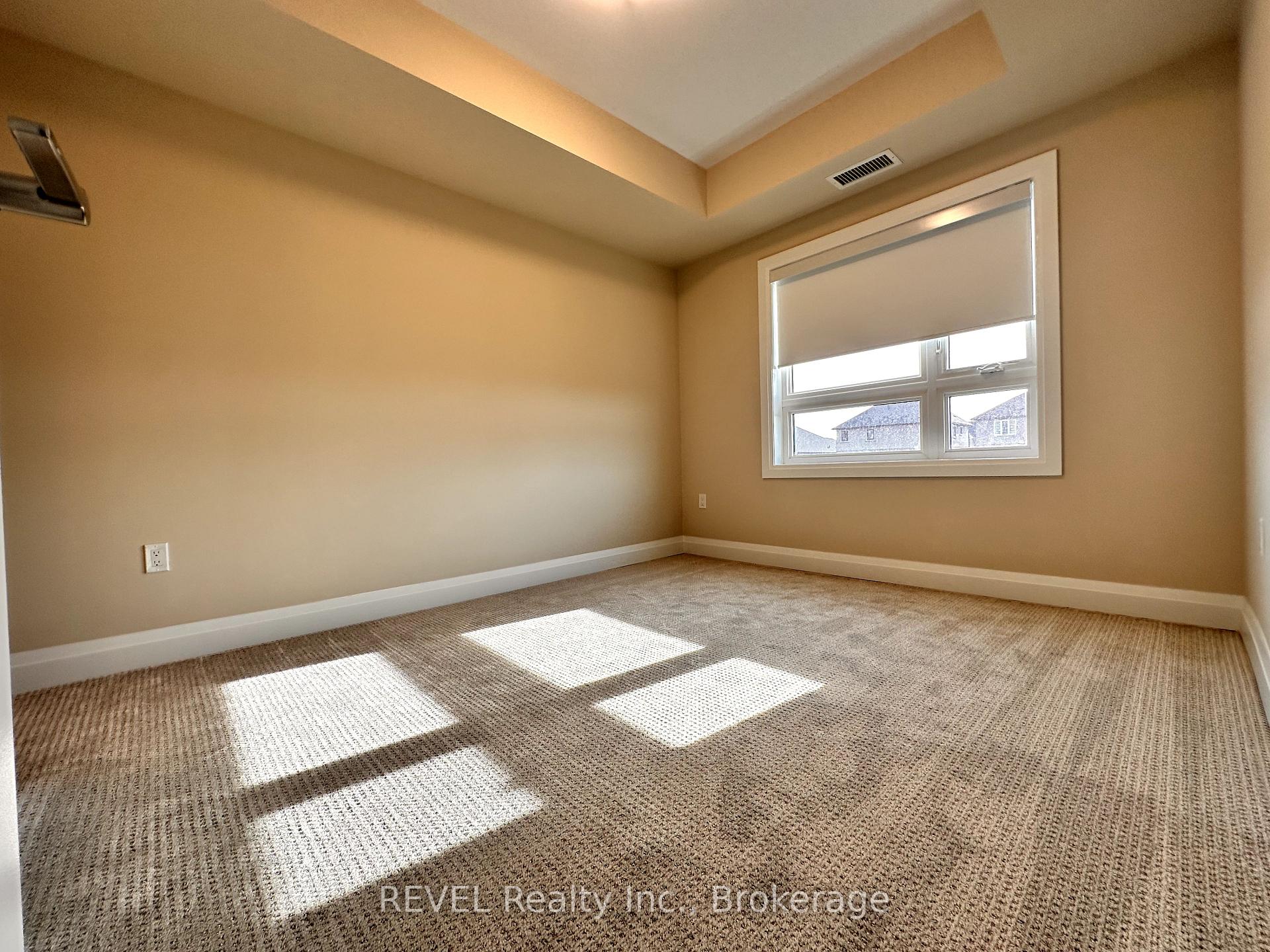 Photo 9 of Unit 110, 118 Summersides Boulevard, Pelham, Fonthill — HOMEH
