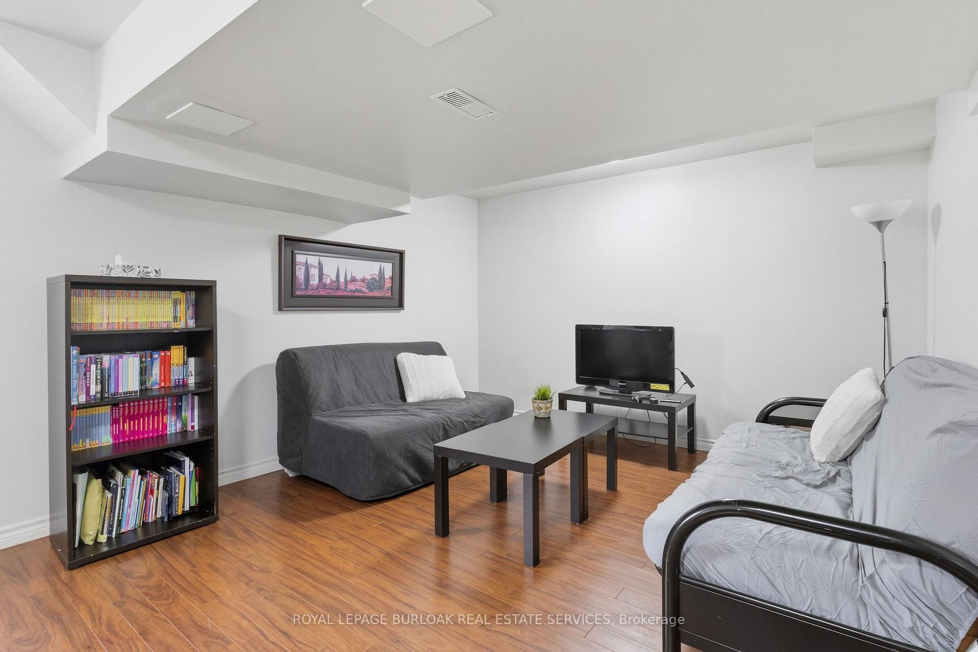 Photo 31 of Unit 37, 232 Stonehenge Drive, Hamilton, Meadowlands — HOMEH