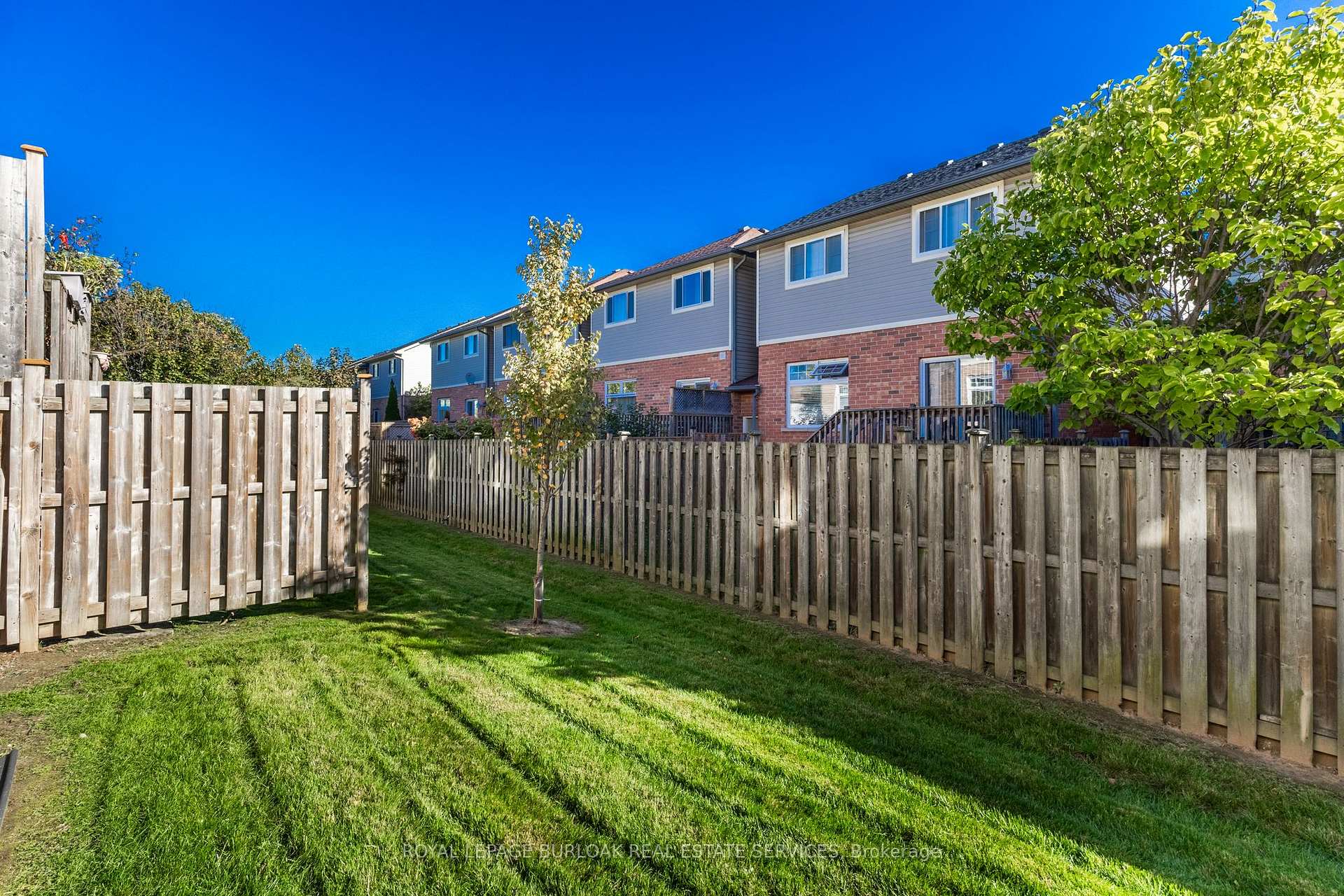 Photo 37 of Unit 37, 232 Stonehenge Drive, Hamilton, Meadowlands — HOMEH