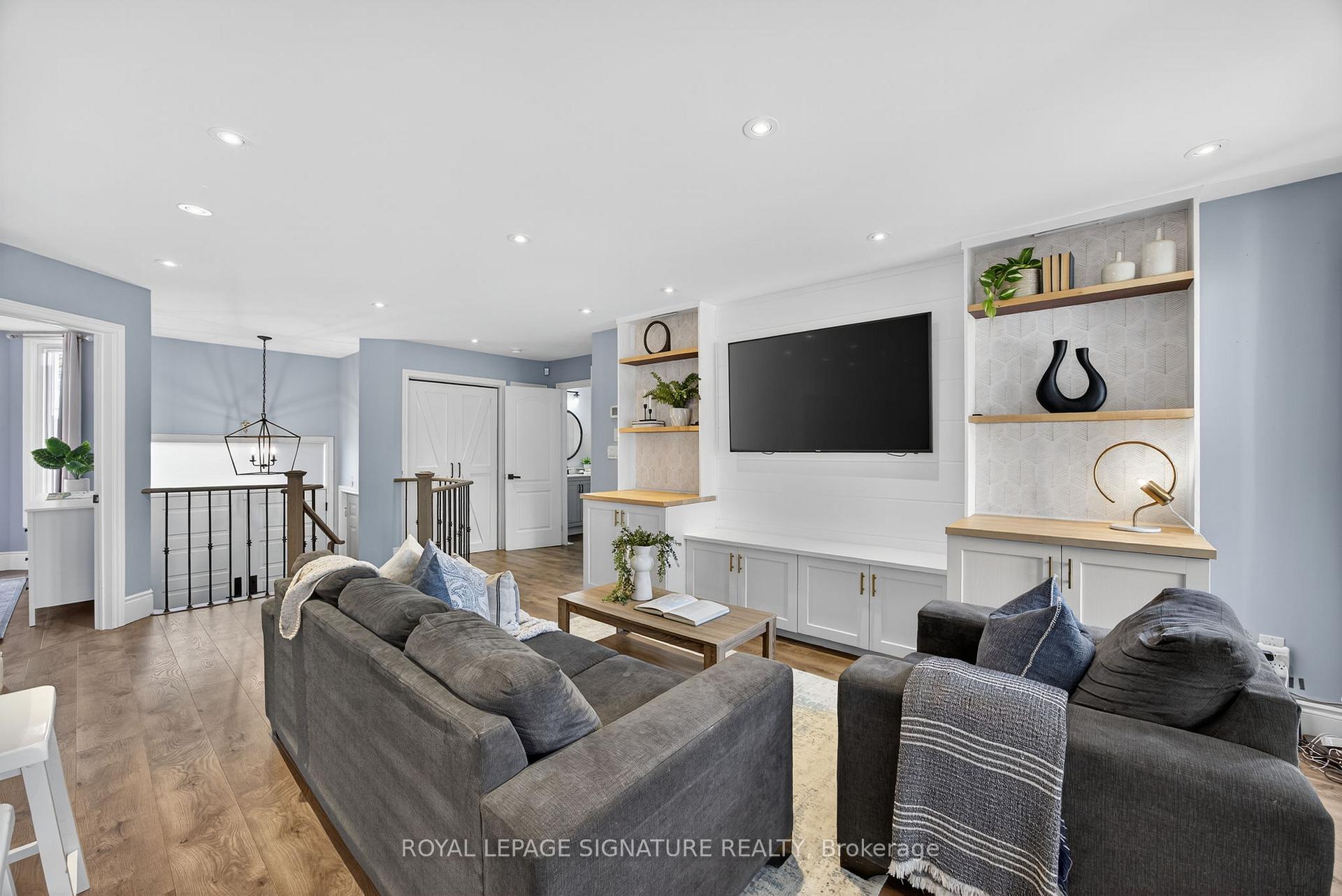 Photo 4 of 62 Gardenia Way, Caledon, Rural Caledon — HOMEH