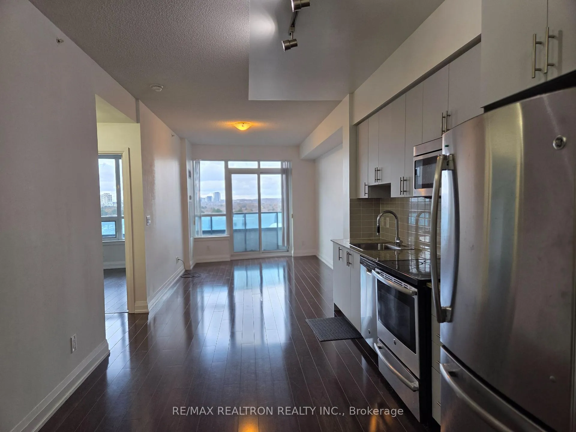 Front of Unit 523, 7161 Yonge Street