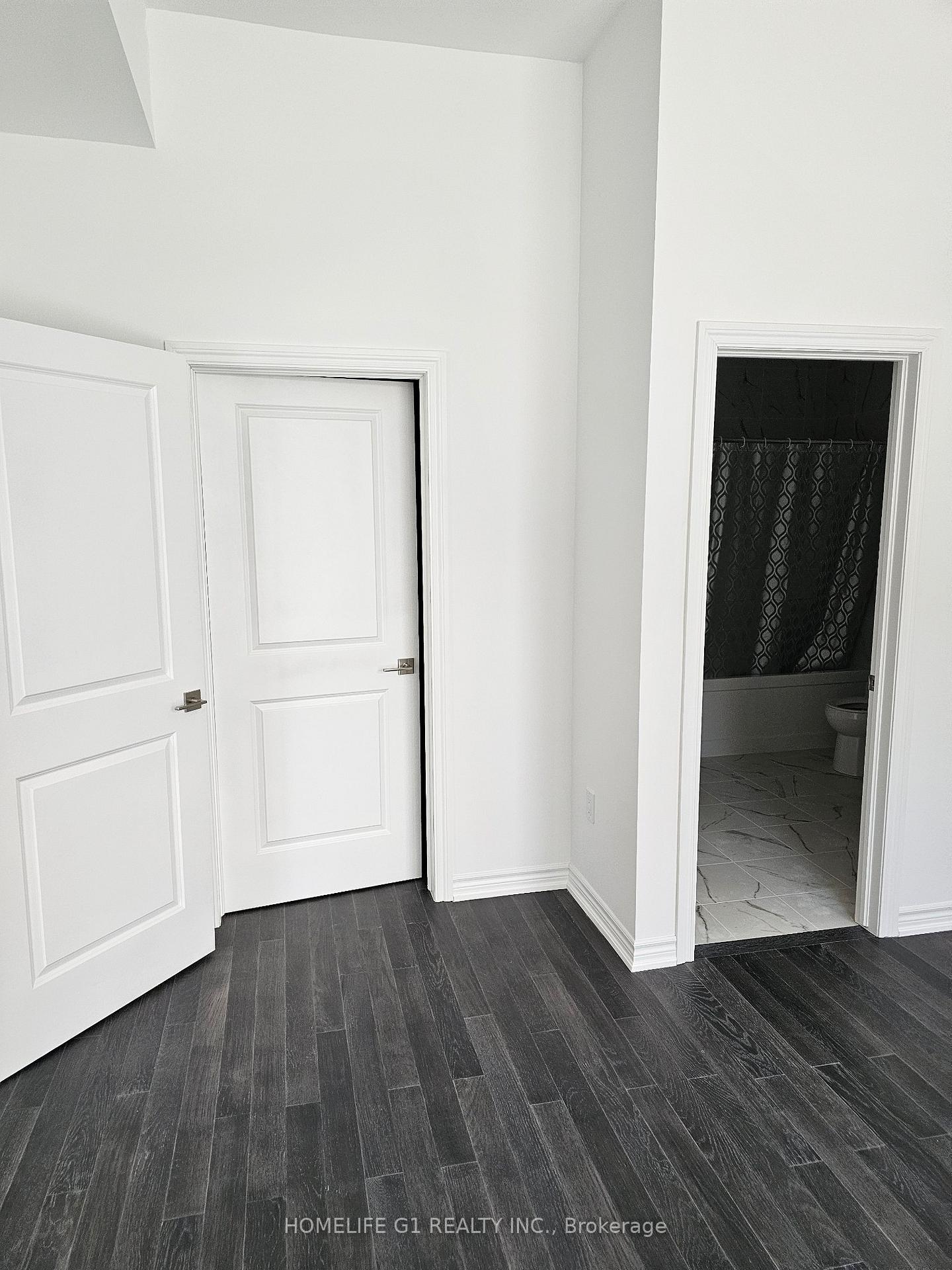 Photo 5 of 4 Turnberry Court, Bracebridge, Macaulay — HOMEH