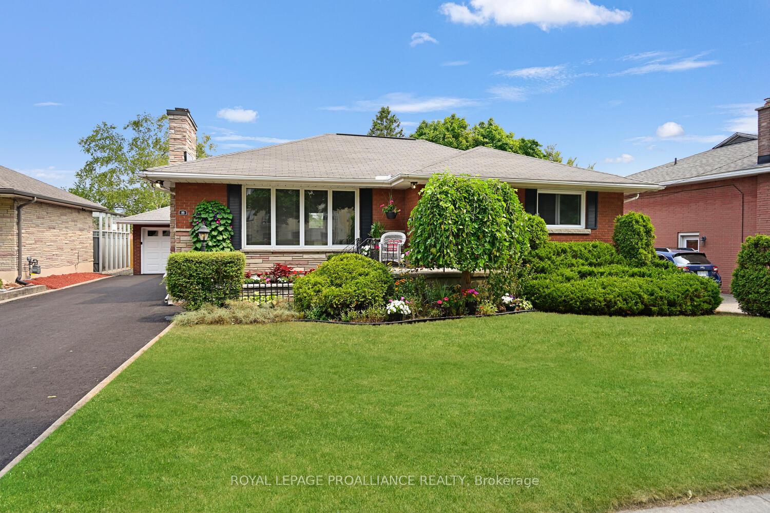 Front of 89 Stewart Boulevard