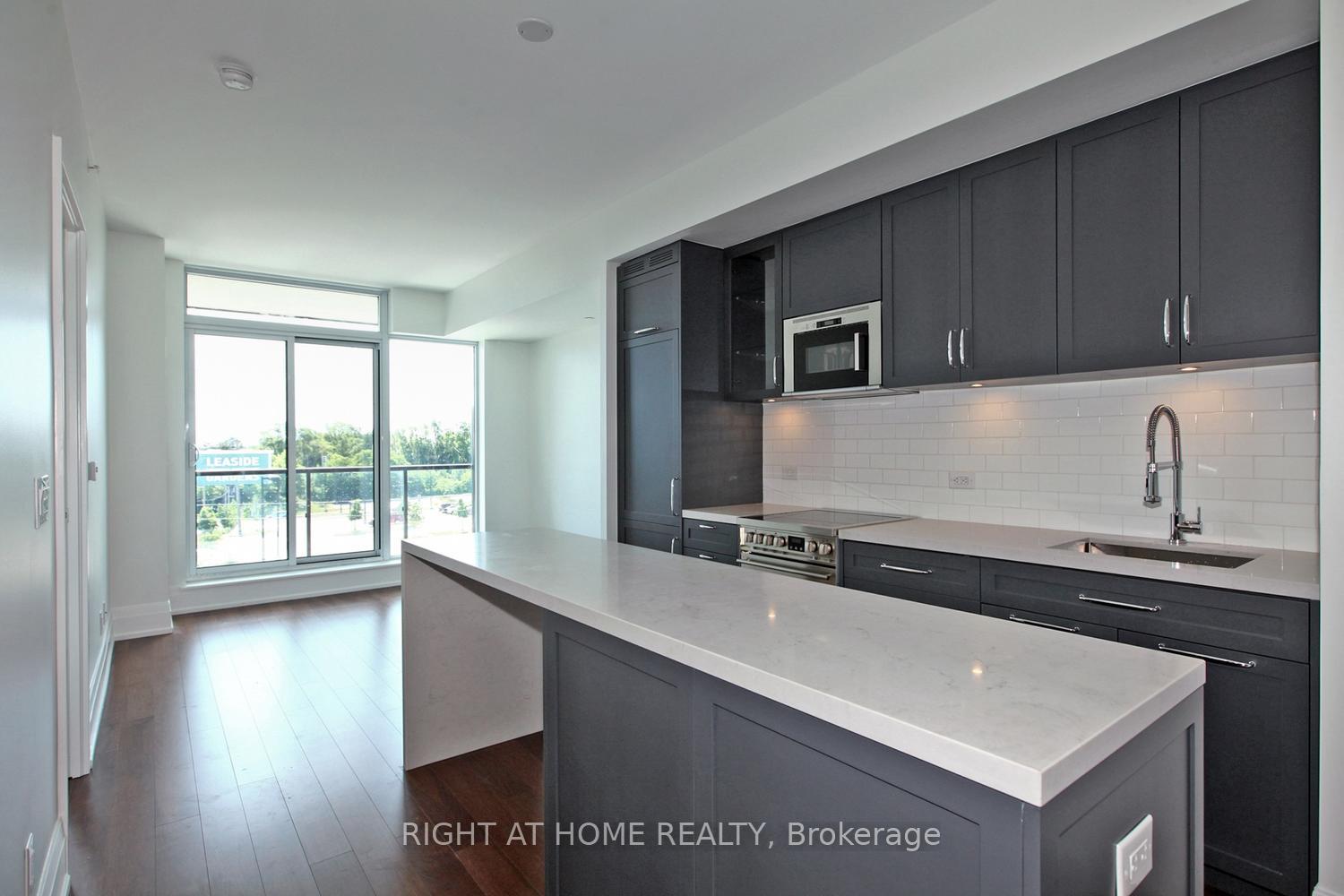 Photo 5 of Unit 307, 25 Malcolm Road, Toronto, Leaside — HOMEH